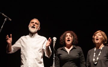 TRIO A MODO Sul palco della memoria, canti contadini e visioni d’autore